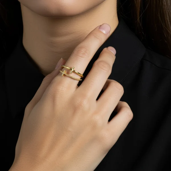 Double Cross T Ring – Stunning Personalized Symbol of Love & Unity