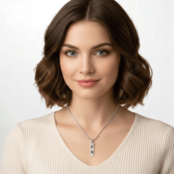 Picture Eyes Necklace – A Timeless Symbol of Protection & Love