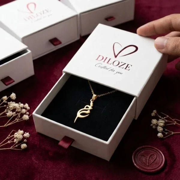 Personalized Urdu Initial Necklace – Minimalist Vertical Letter Pendant in 18k Gold