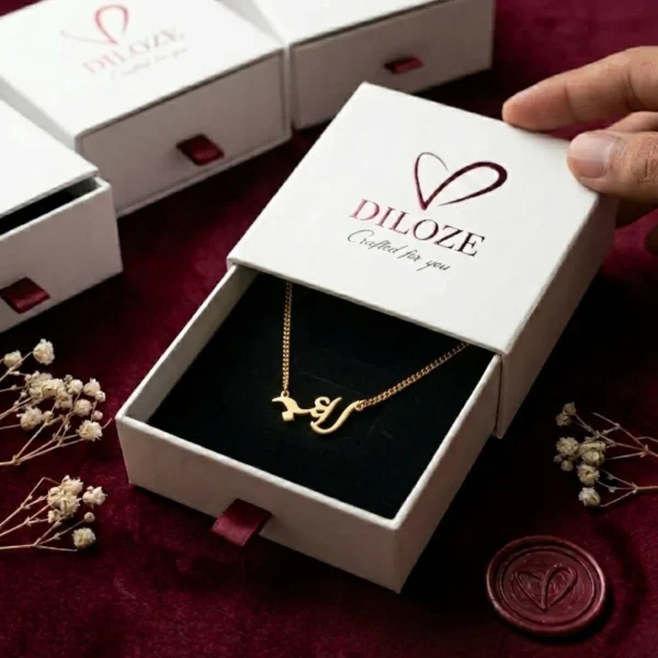 Personalized Urdu Initial Necklace – Minimalist Vertical Letter Pendant in 18k Gold
