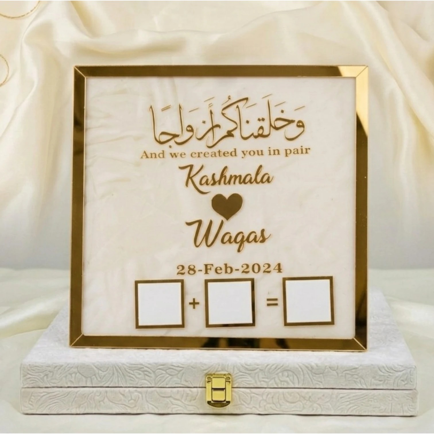 Custom Wedding Thumb Board – Simple Style (Heart & Square)