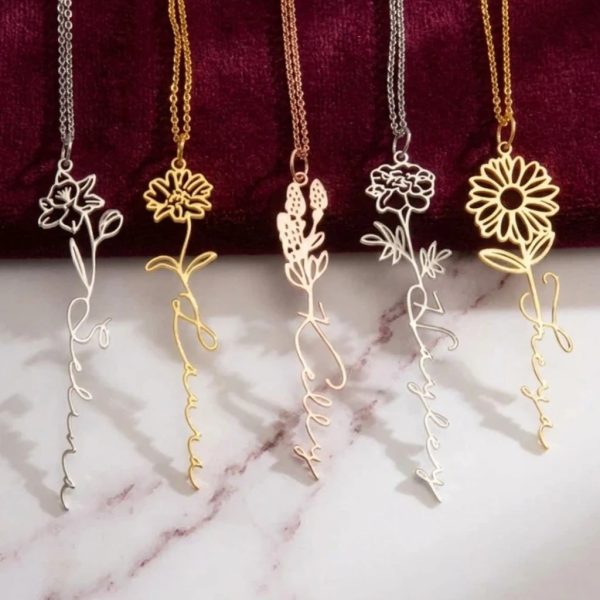 Custom Floral Name Necklace with Birth Flower – Elegant Personalized Gold Pendant